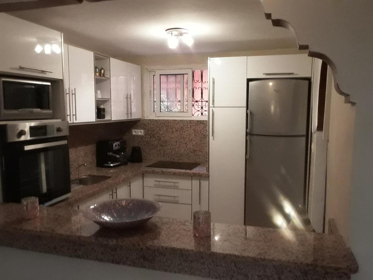 Un Riad Pour Se Divertir En Famille & Se Detendre มาร์ราเกช ภายนอก รูปภาพ