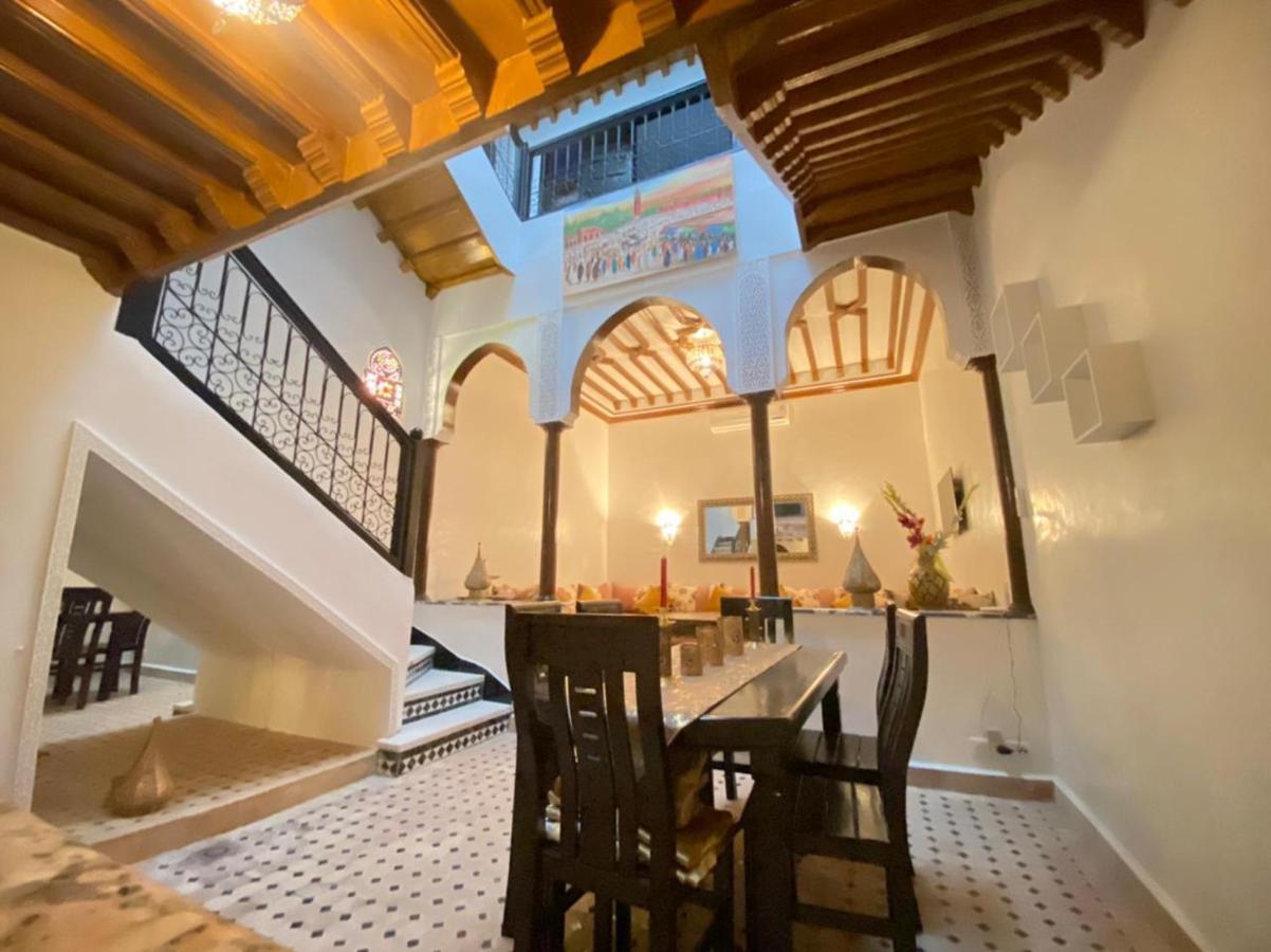 Un Riad Pour Se Divertir En Famille & Se Detendre มาร์ราเกช ภายนอก รูปภาพ