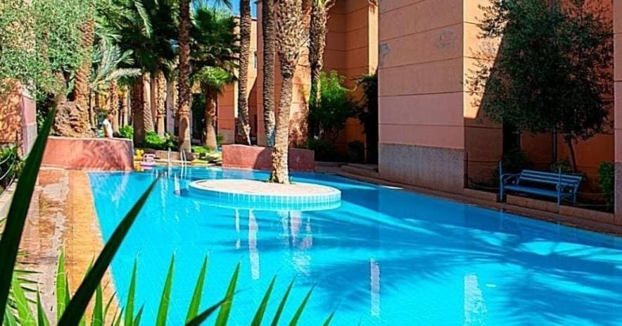 Un Riad Pour Se Divertir En Famille & Se Detendre มาร์ราเกช ภายนอก รูปภาพ